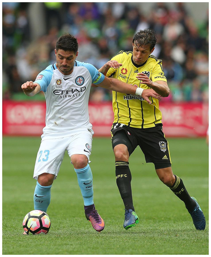 aiyouxi-里昂发布备战花絮；窗口期伤情更新；荷甲任务艰巨；心理建设被强调-aiyouxi